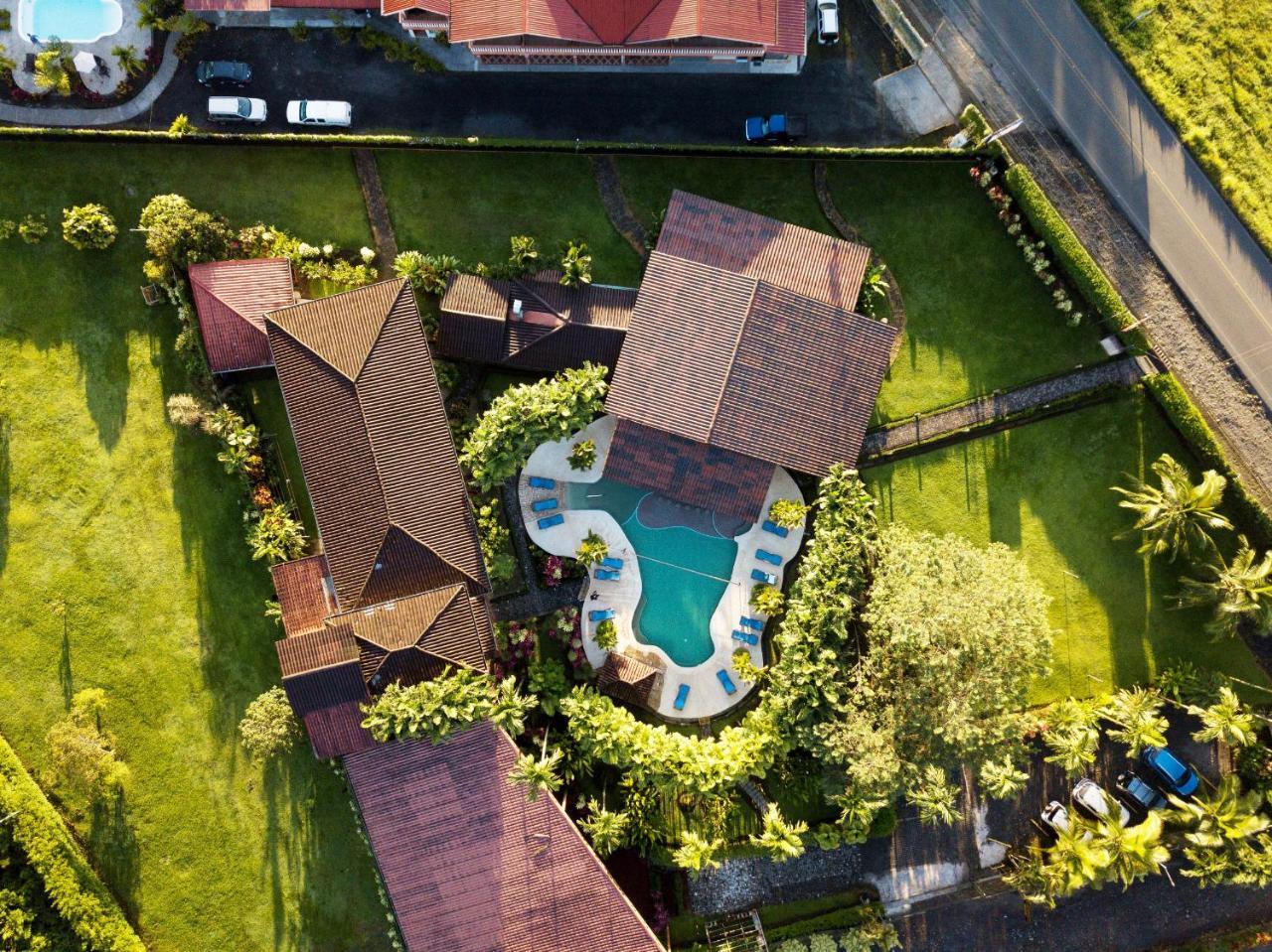 아레날 백패커스 리조트 La Fortuna 외부 사진 Villa in the neighborhood